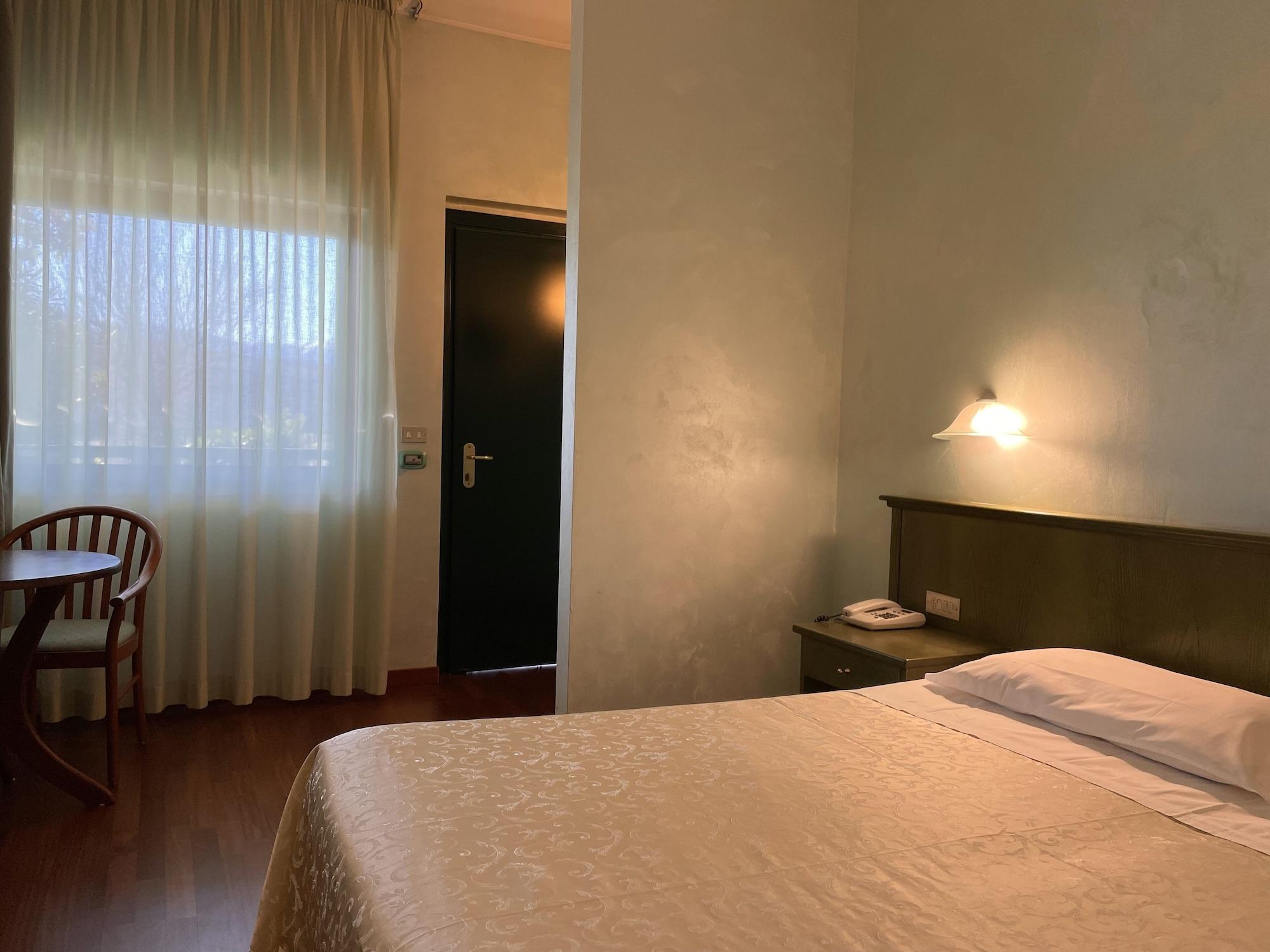 Hotel Santacroce Meeting Sulmona Exterior foto